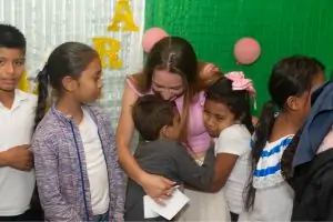 Ense&ntilde;ar ingles voluntariado 2026
